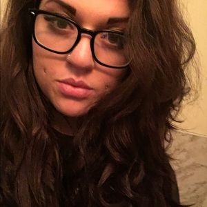 Meet your Posher, Faith